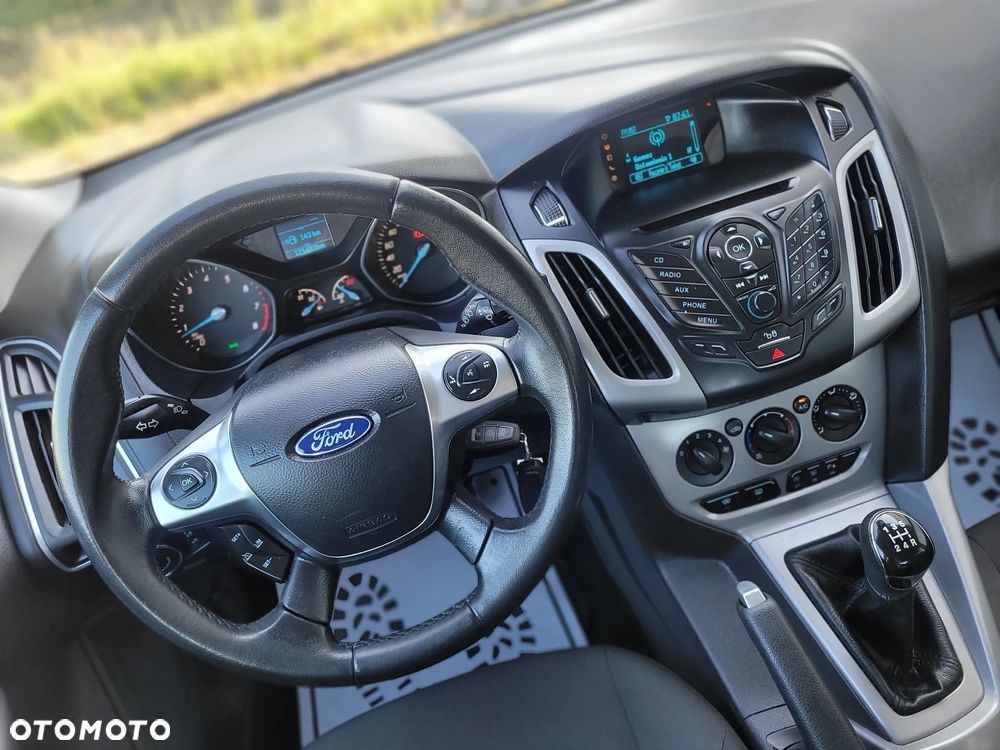 Ford Focus - 24