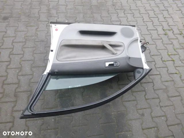 DRZWI PRAWY PRZÓD PRAWE PRZEDNIE KOMPLETNE VOLKSWAGEN PASSAT B5 96-00 KOLOR LB7Z - 13