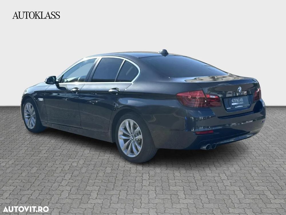 BMW Seria 5 520d AT - 3