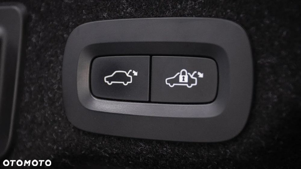 Volvo S90 B4 B Momentum Pro - 21