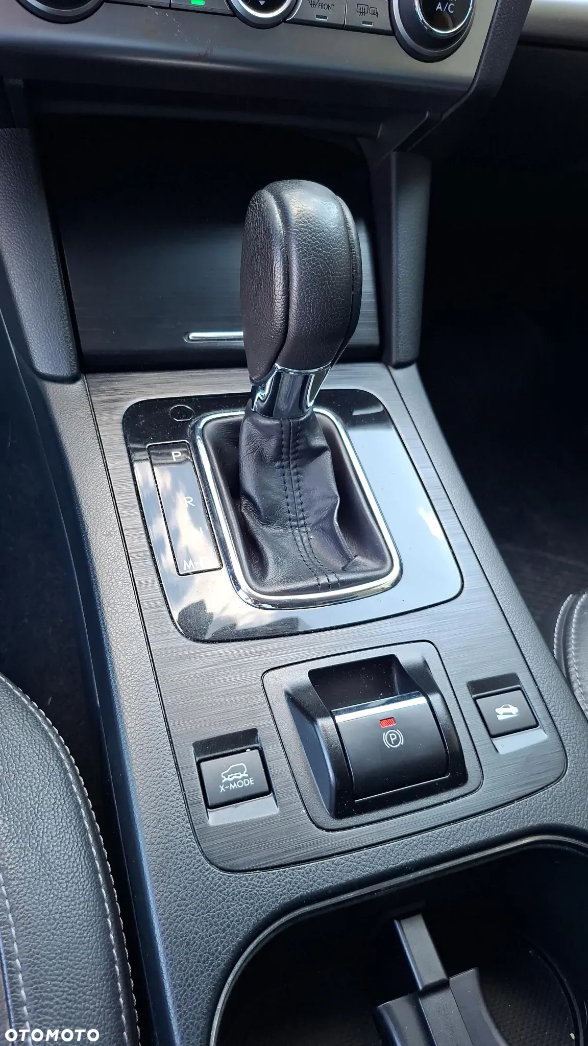Subaru Outback 2.0D Exclusive Lineartronic - 30