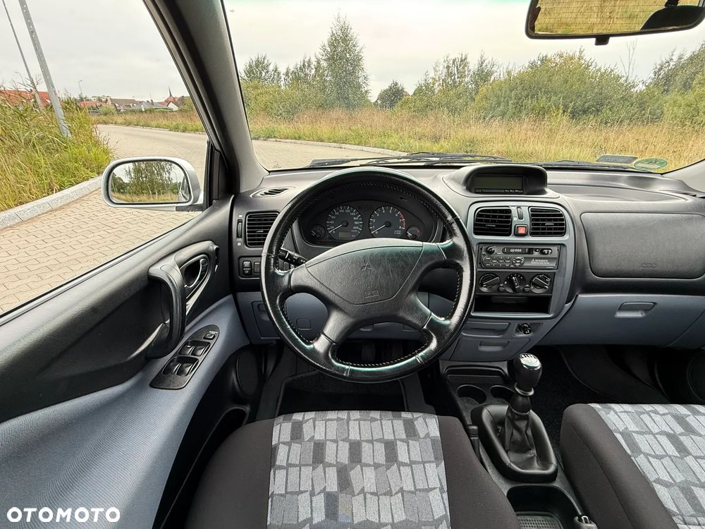 Mitsubishi Space Star 1.6 Avance - 19
