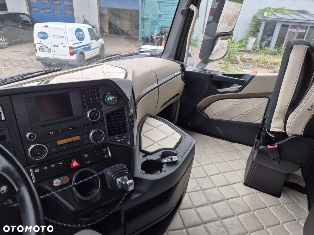 Mercedes-Benz Actros 1845 - 9