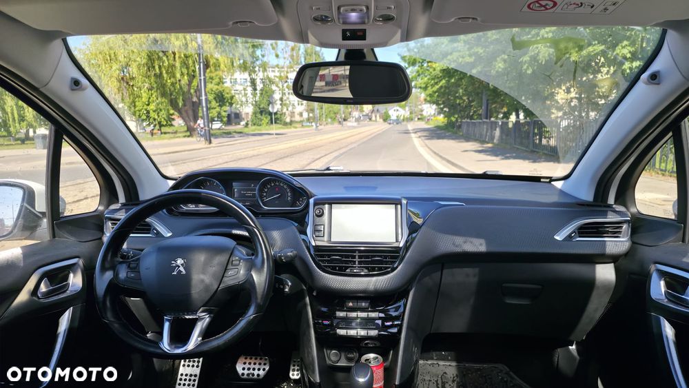 Peugeot 2008 1.2 Pure Tech Allure S&S EAT6 - 5