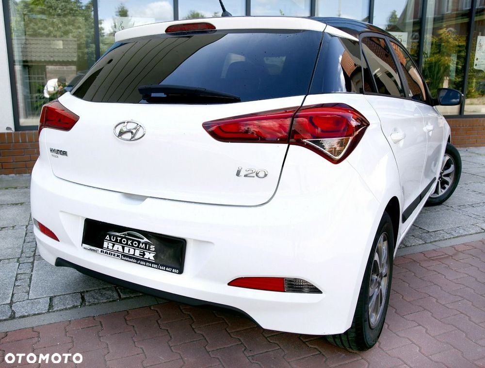 Hyundai i20 1.2 Passion Plus - 23