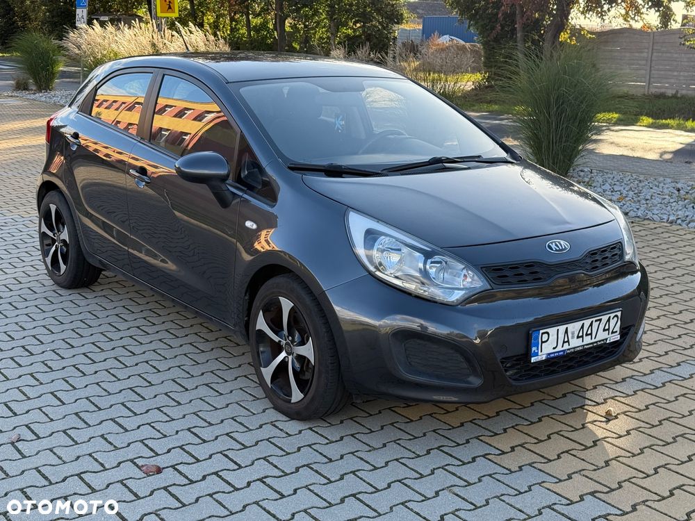 Kia Rio - 1