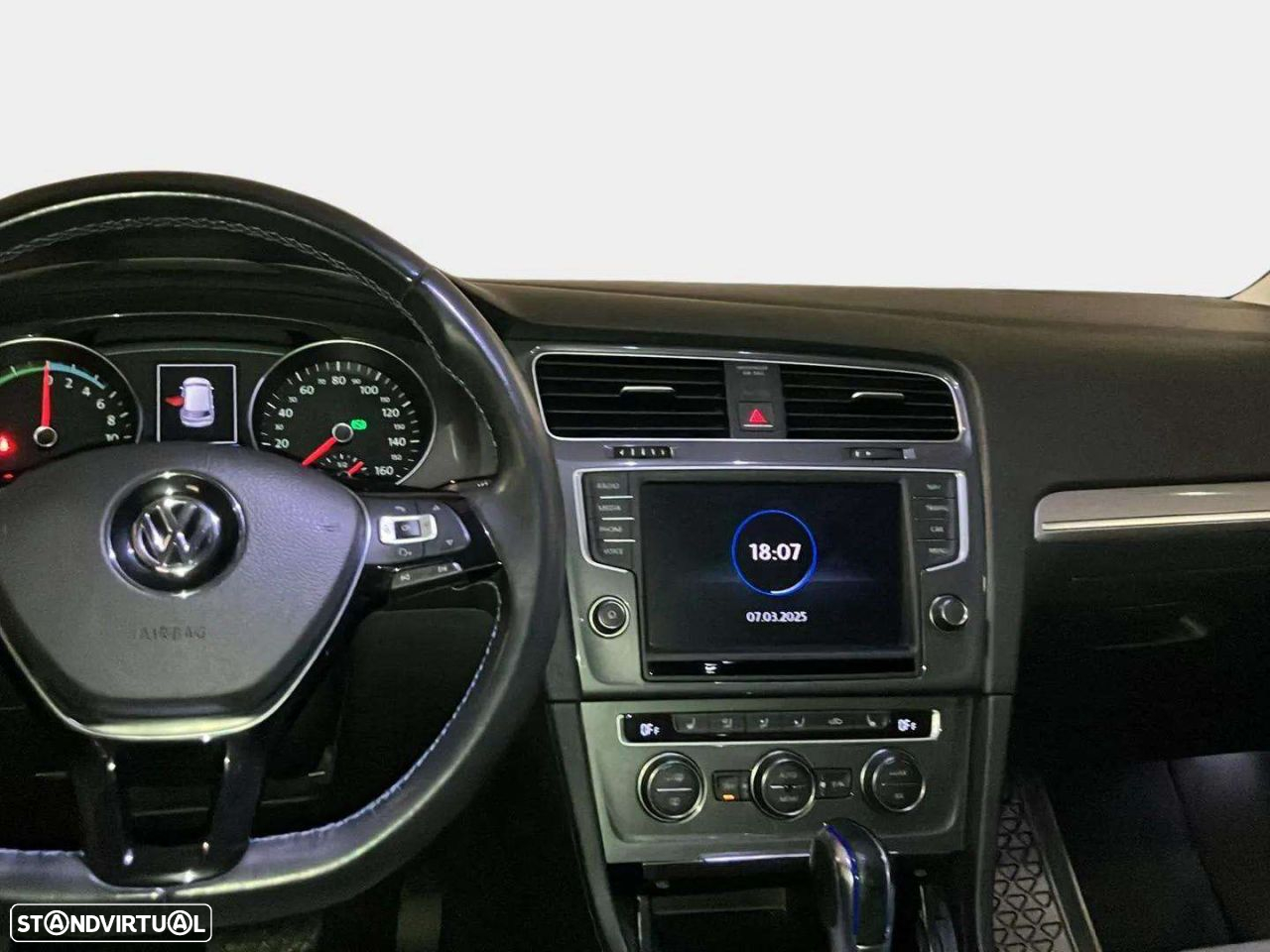 VW e-Golf AC/DC - 13