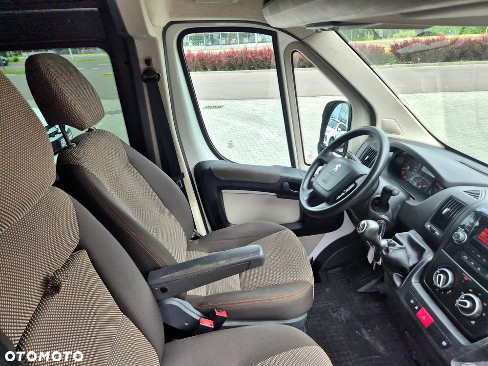 Peugeot Boxer Brygadówka Doka 7osób CarPol L3H2 - 16
