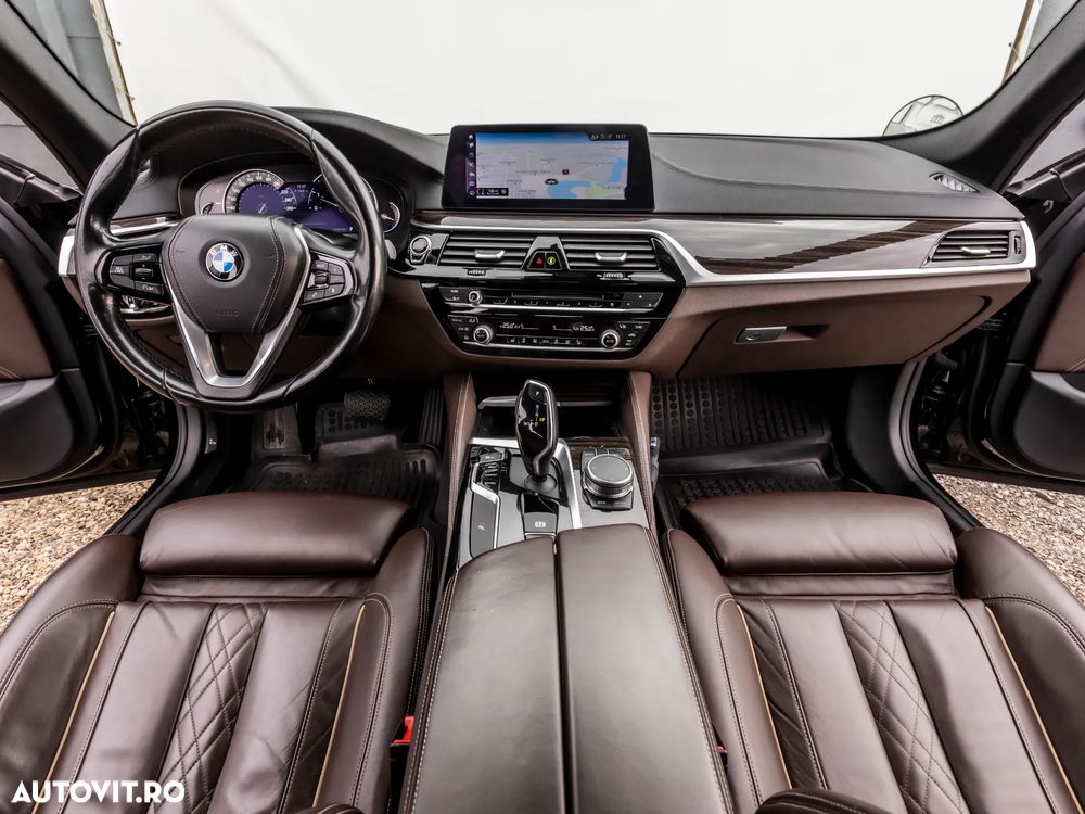 BMW Seria 5 520d Aut. Luxury Line - 16