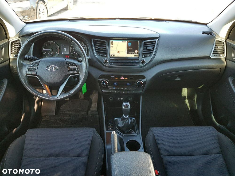 Hyundai Tucson blue 1.7 CRDi 2WD Advantage - 12