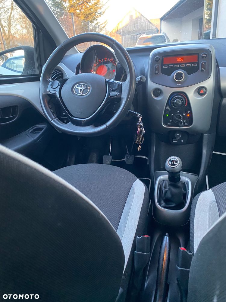 Toyota Aygo - 13