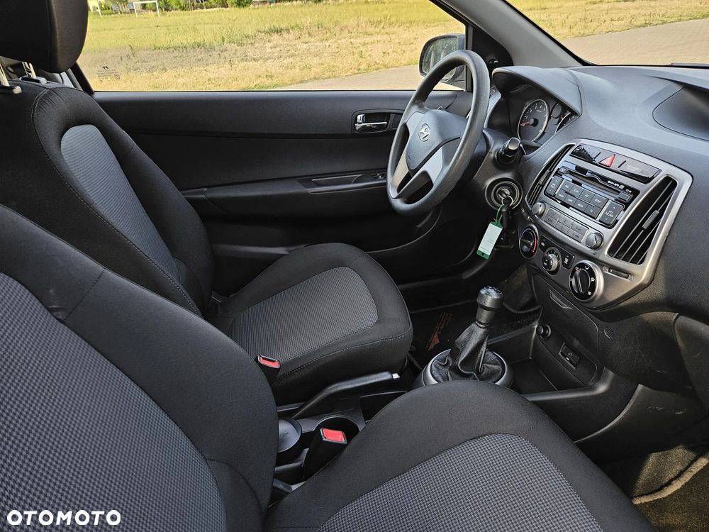 Hyundai i20 1.25 Comfort - 10