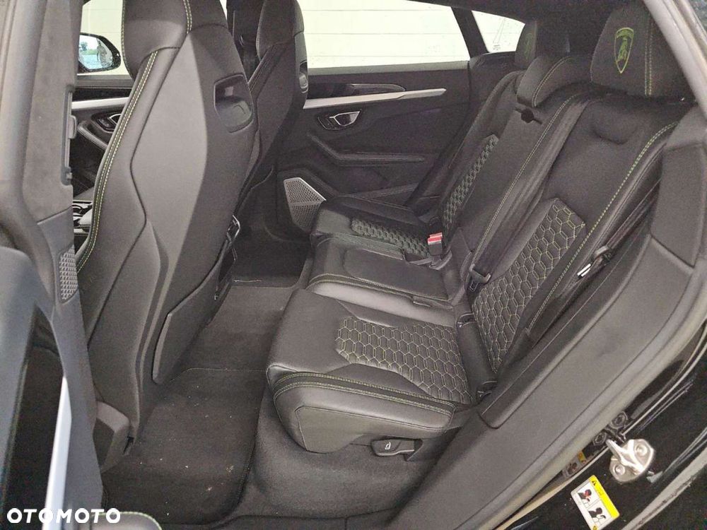 Lamborghini Urus - 16