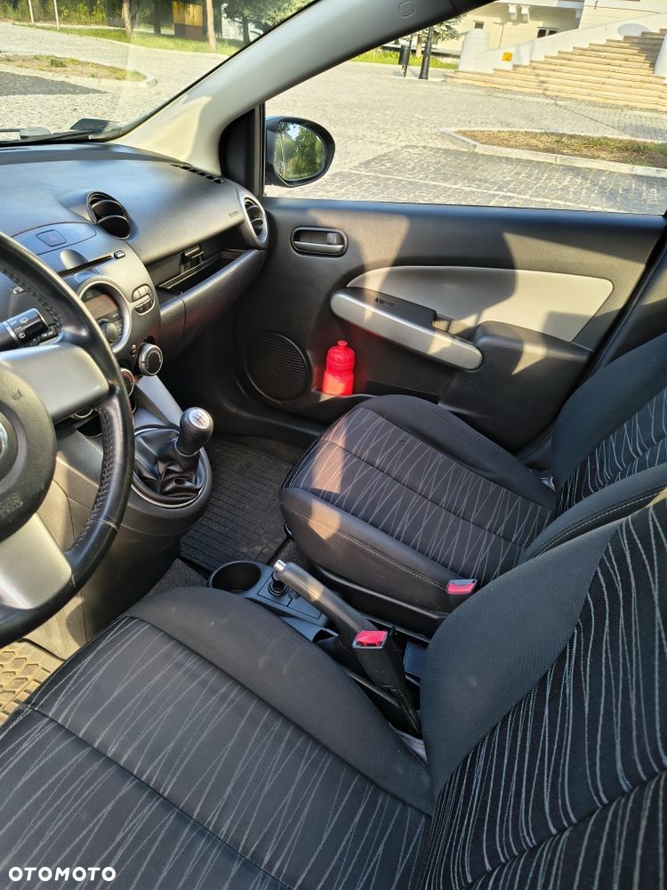 Mazda 2 - 7
