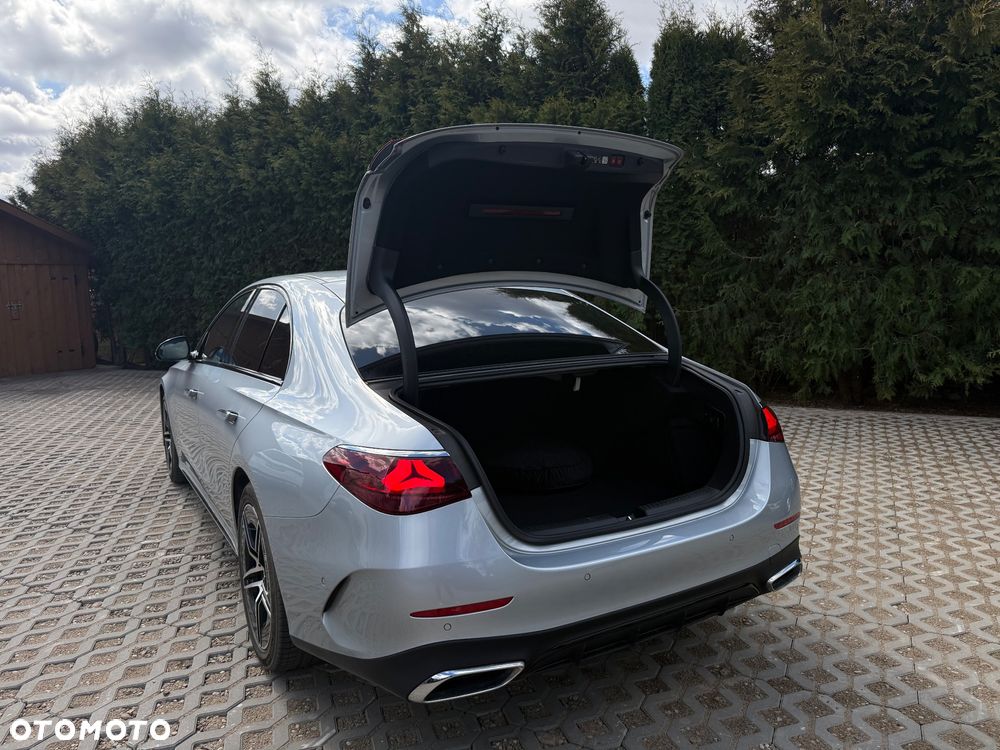 Mercedes-Benz Klasa E 220 d 4-Matic - 6