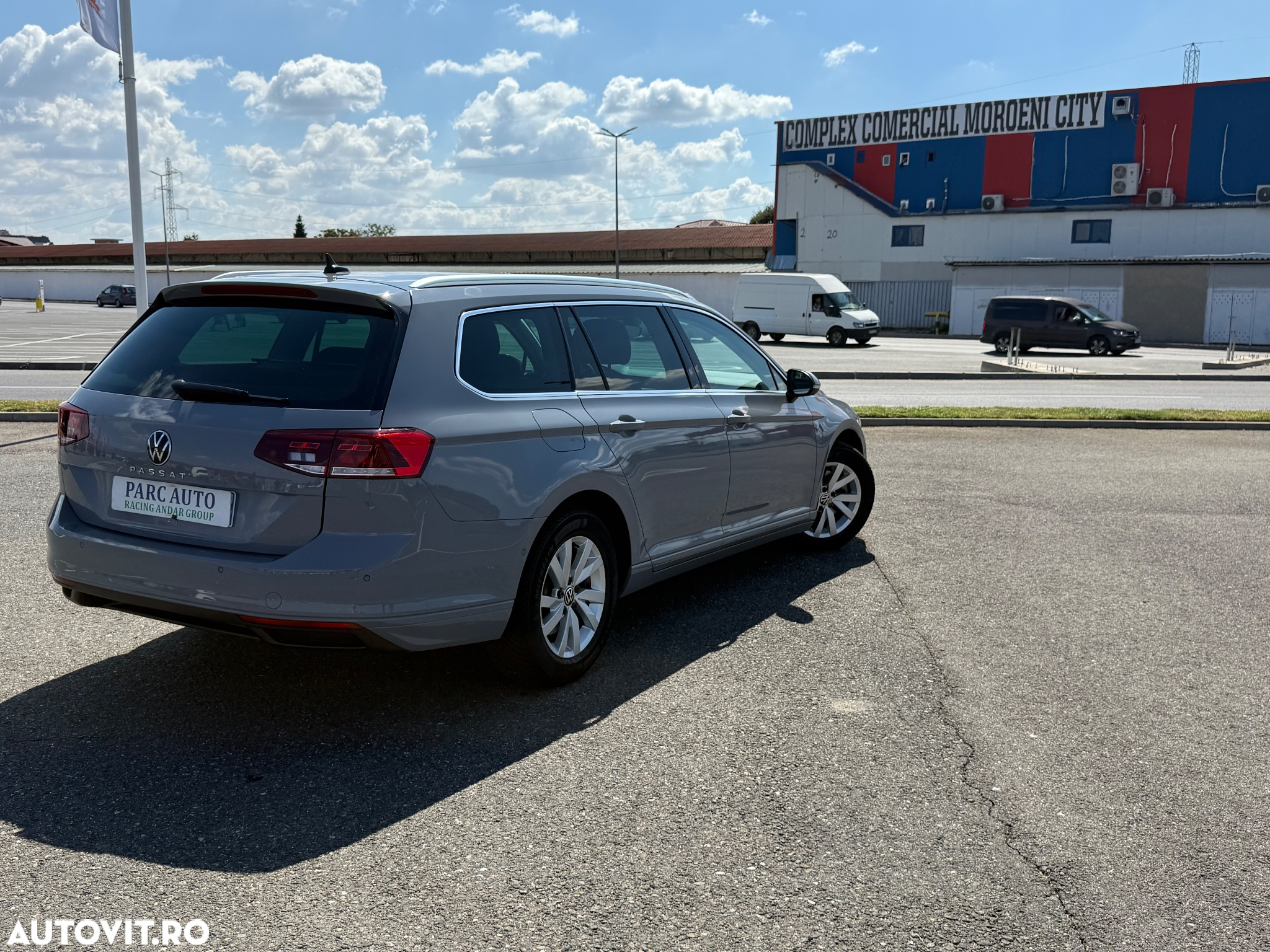 Volkswagen Passat Variant 2.0 TDI DSG Elegance - 12
