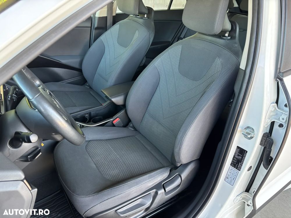 Kia Niro - 33
