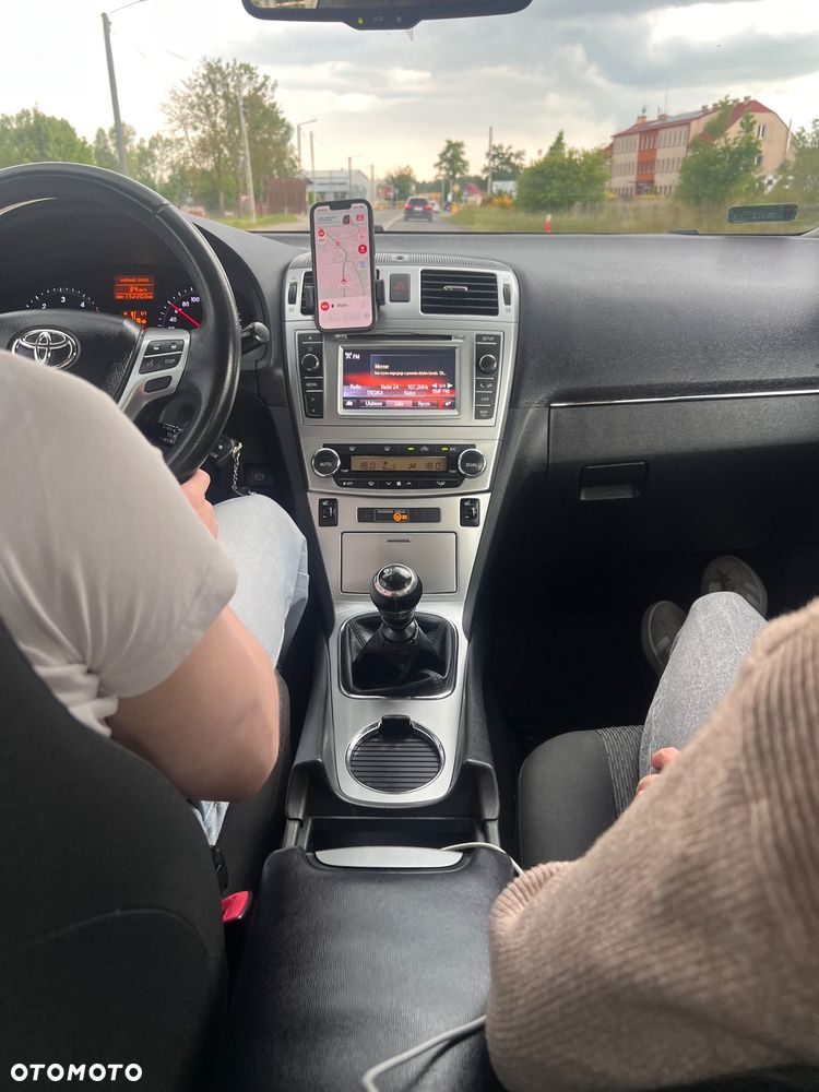 Toyota Avensis 2.0 D-4D Premium - 11