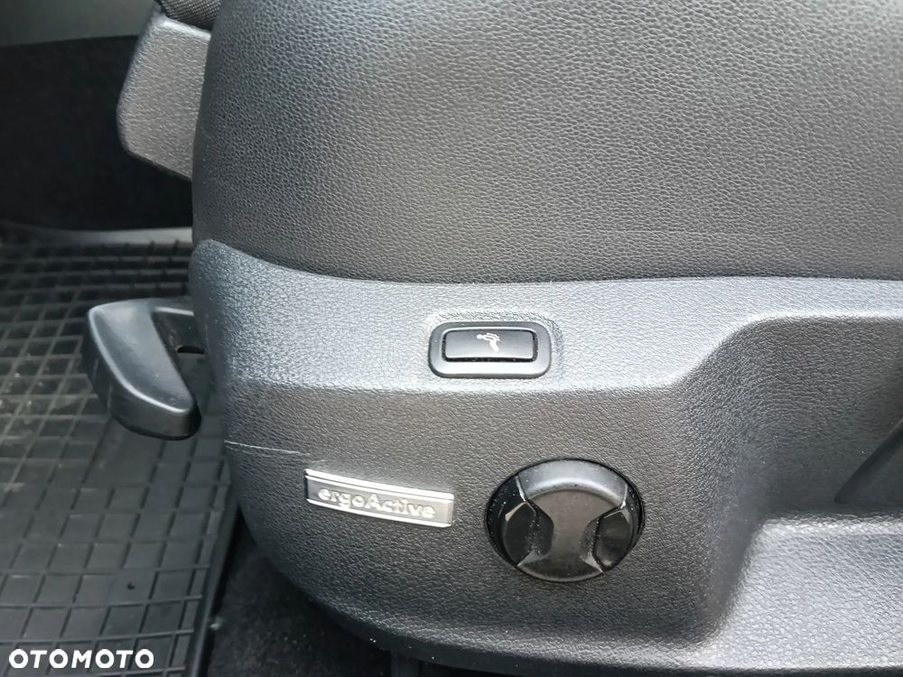 Volkswagen Golf 2.0 TDI SCR DSG Highline - 14
