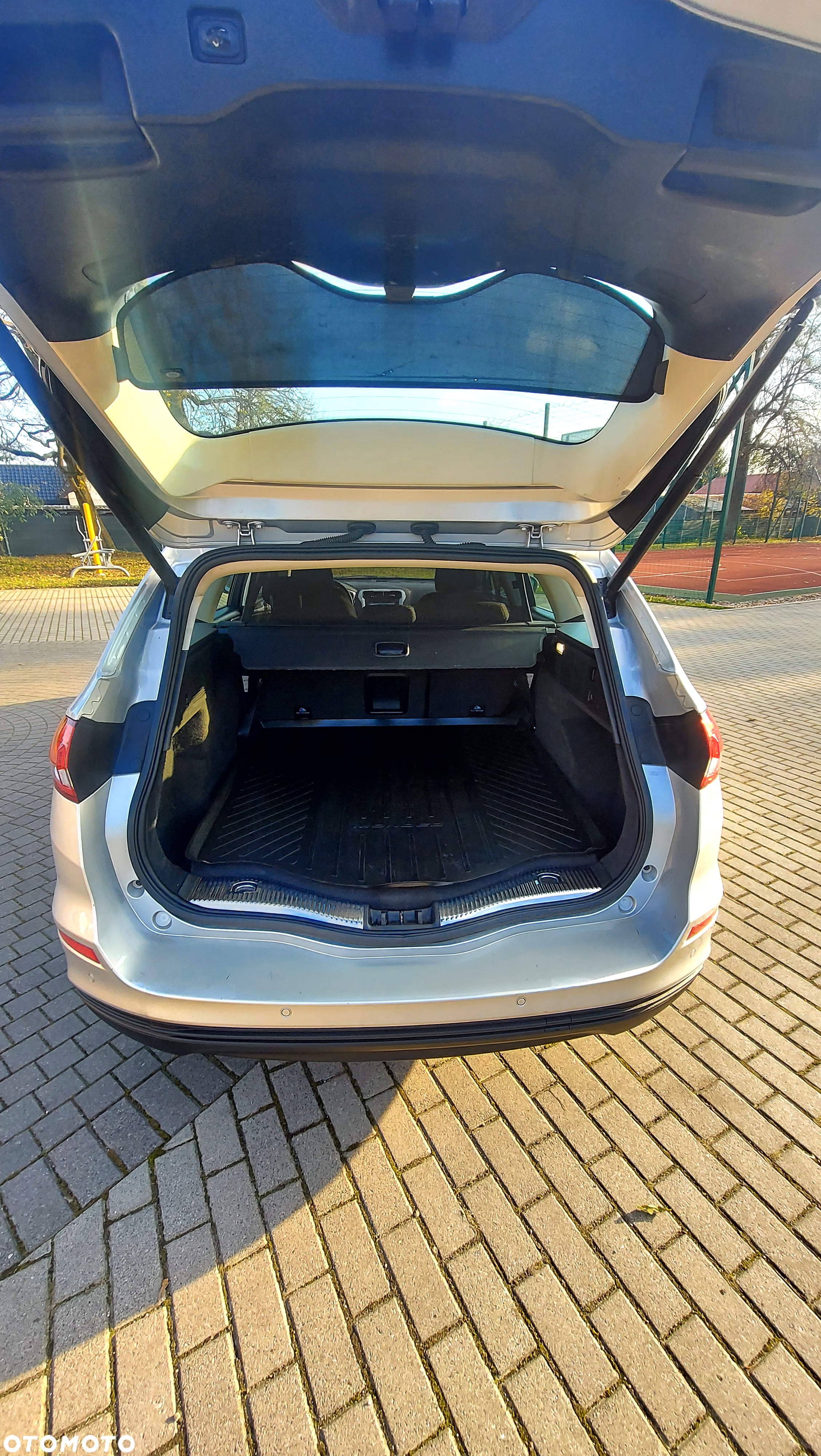Ford Mondeo 2.0 TDCi ECOnetic Trend - 11