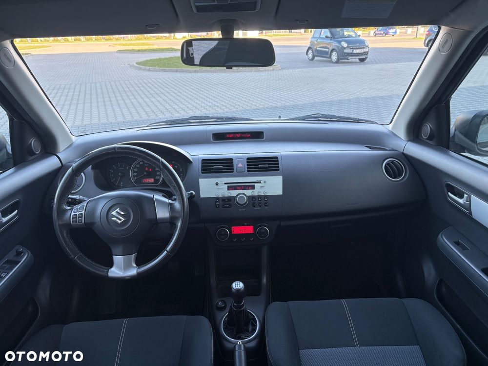 Suzuki Swift 1.3 Sakura - 16