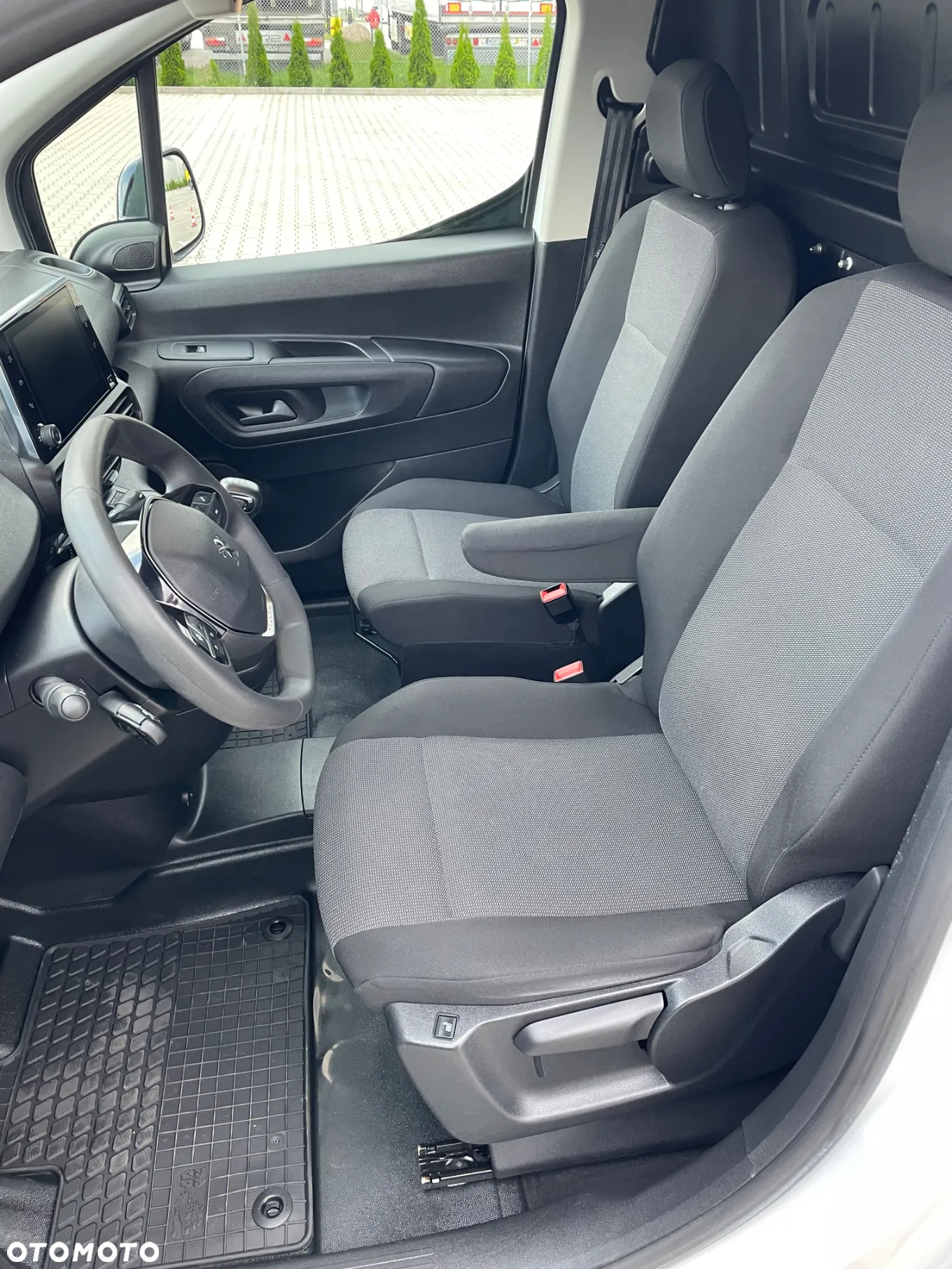 Peugeot Partner 1.5 BlueHDI L2 Pro (bryg.) - 19