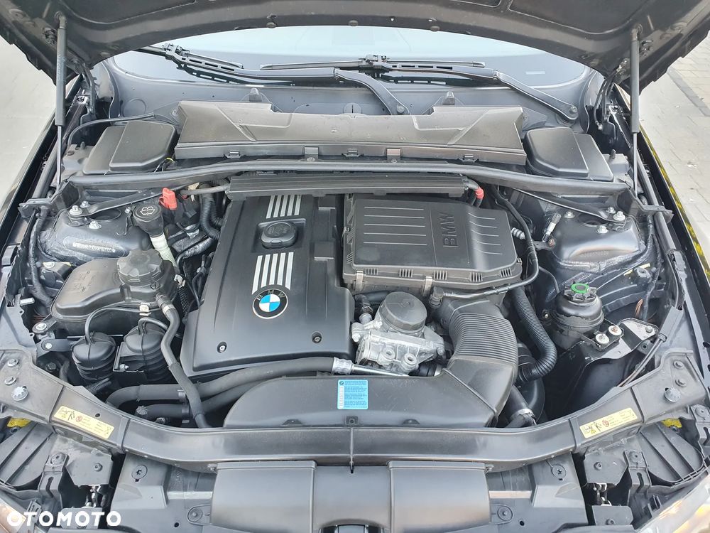 BMW Seria 3 335i M Sport Edition - 11