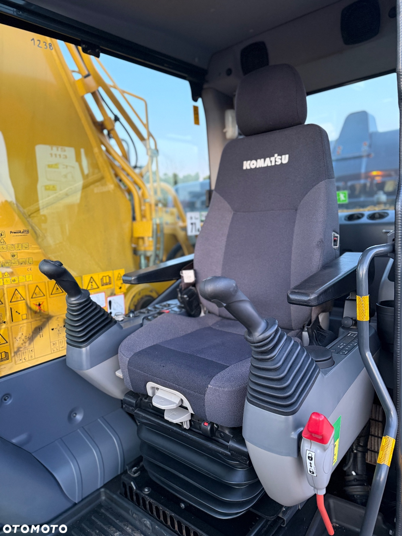 Komatsu PC 360 LC-11 - 35