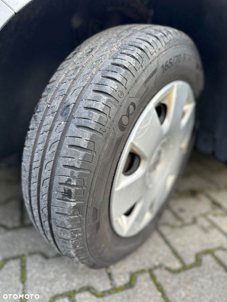 Volkswagen Polo - 24