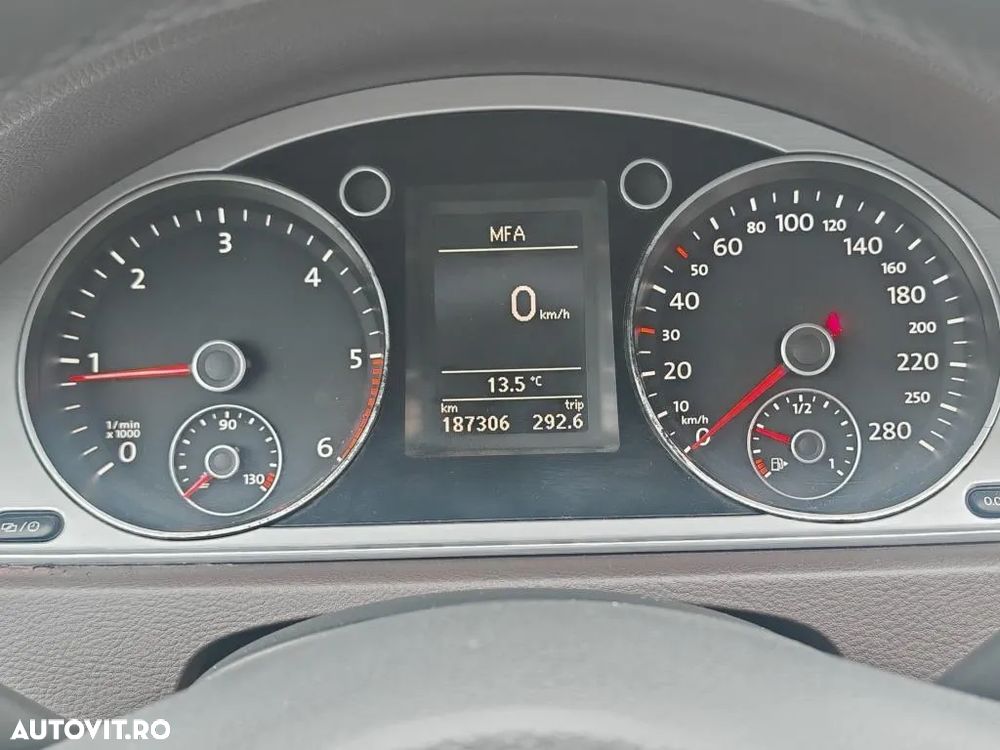 Volkswagen Passat CC 2.0 TDI DSG Blue TDI - 28