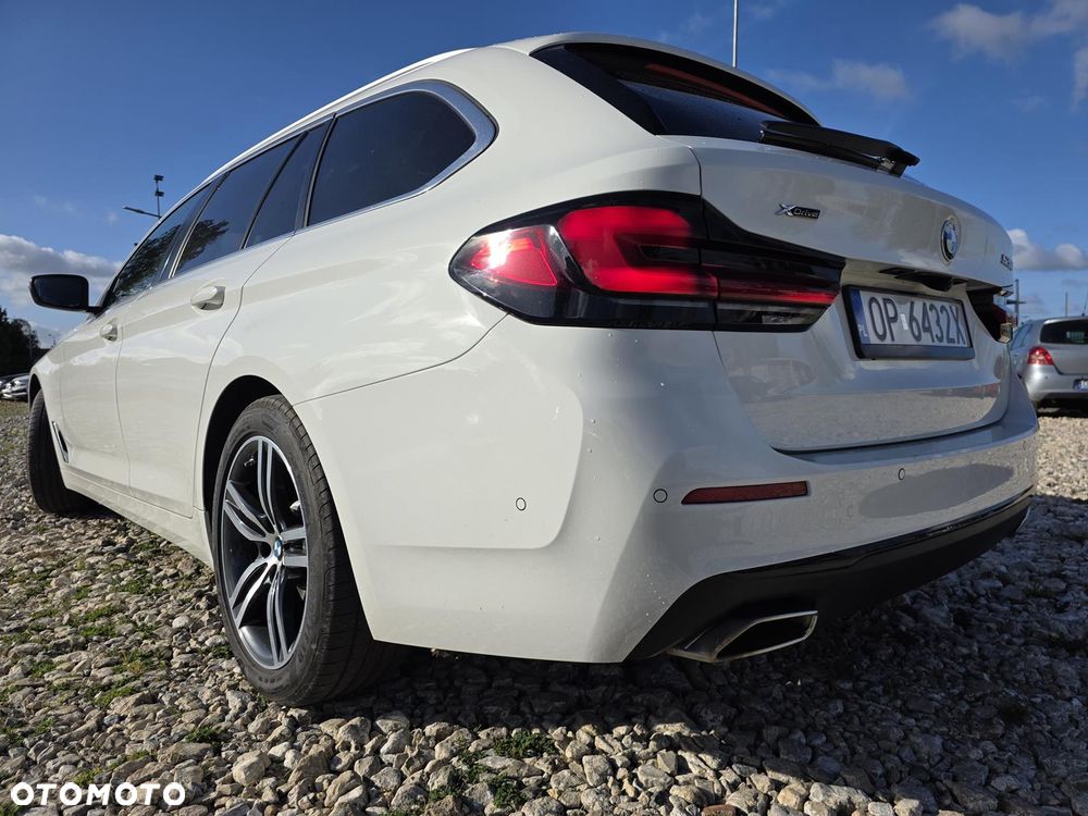 BMW Seria 5 520d xDrive mHEV - 9