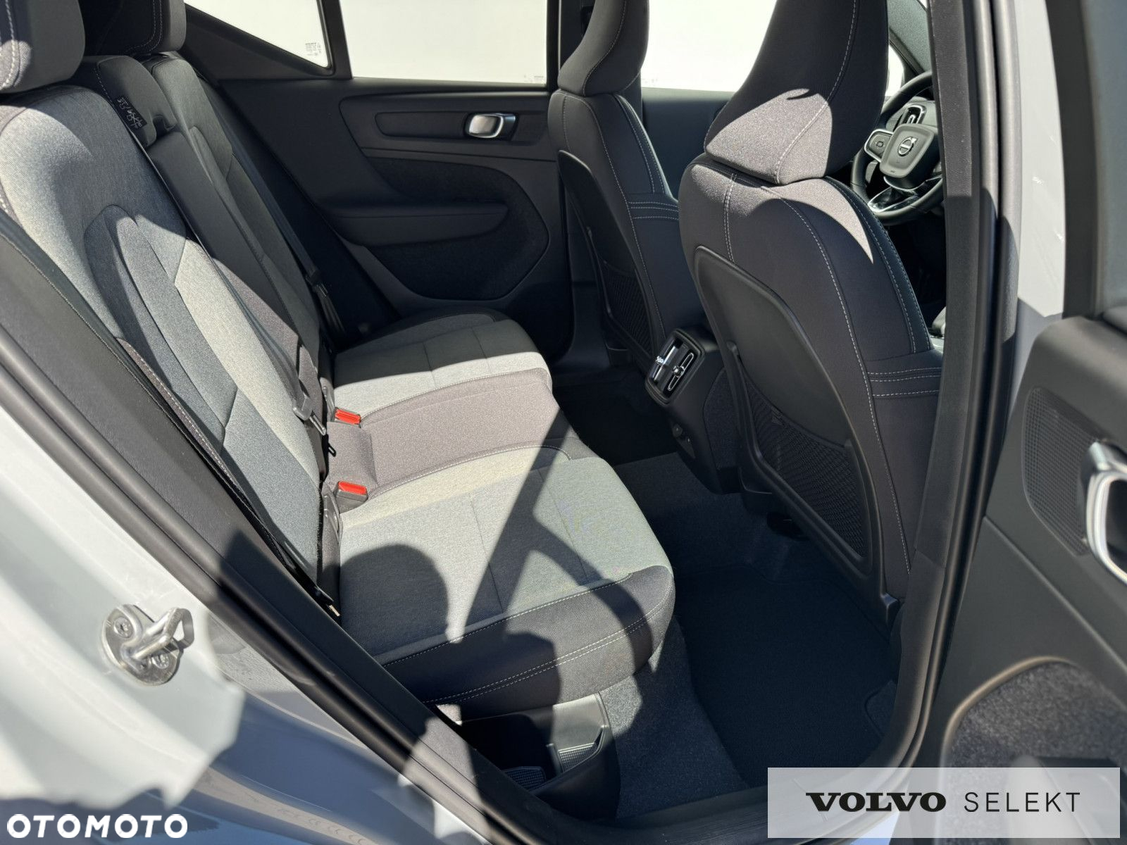 Volvo XC 40 B4 Core - 12