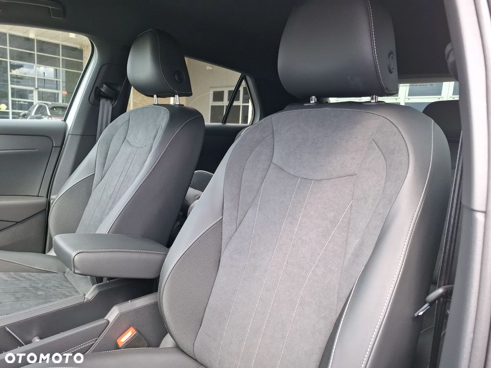 Volkswagen T-Roc 1.5 TSI Style DSG - 10