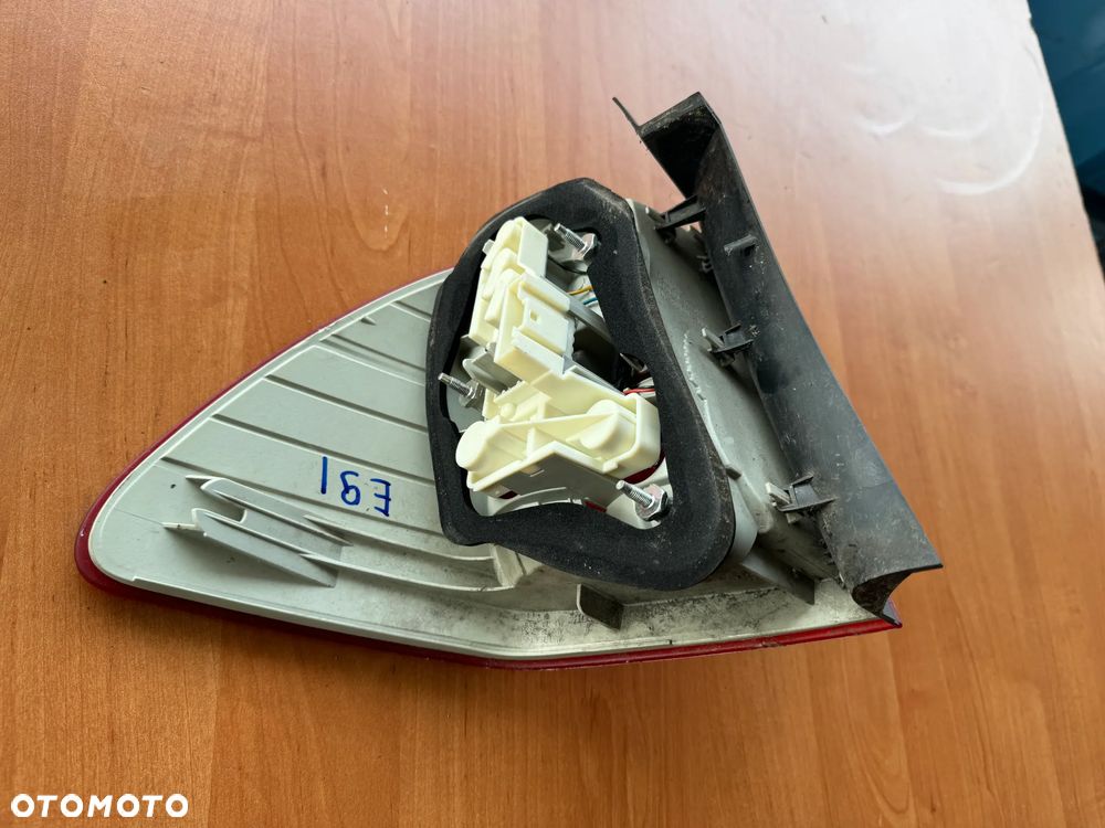 Lampa tylna lewa prawa komplet BMW E91 lift led Europa - 6