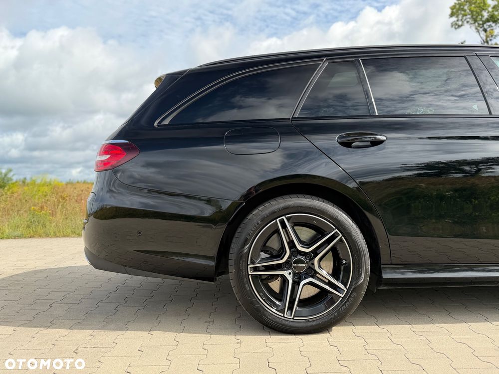 Mercedes-Benz Klasa E 300 de 4Matic 9G-TRONIC AMG Line - 18