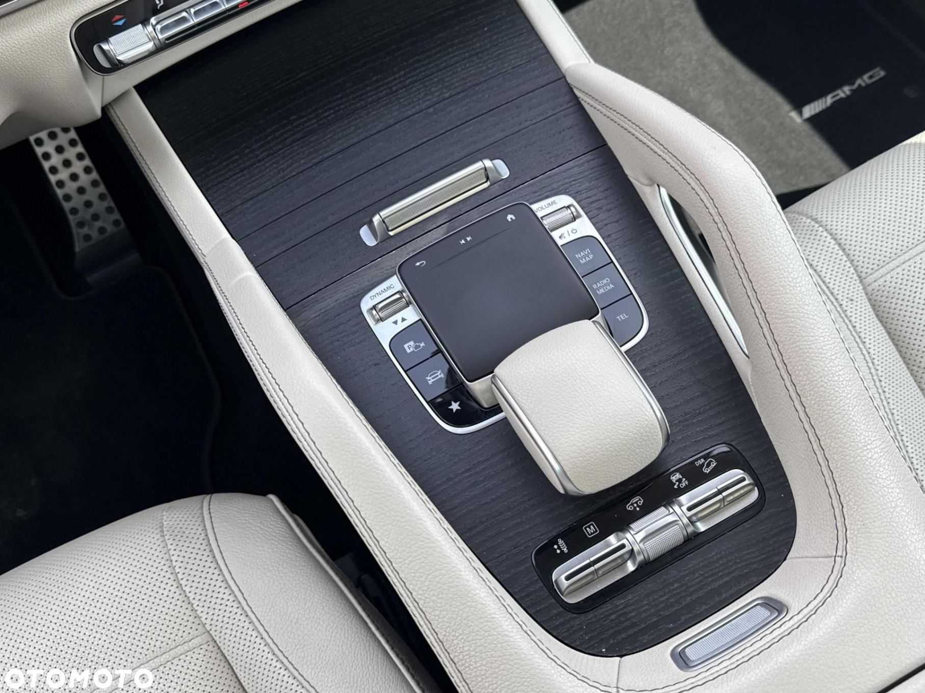 Mercedes-Benz GLS - 21