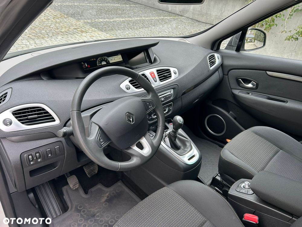 Renault Scenic 1.6 16V 110 Authentique - 16