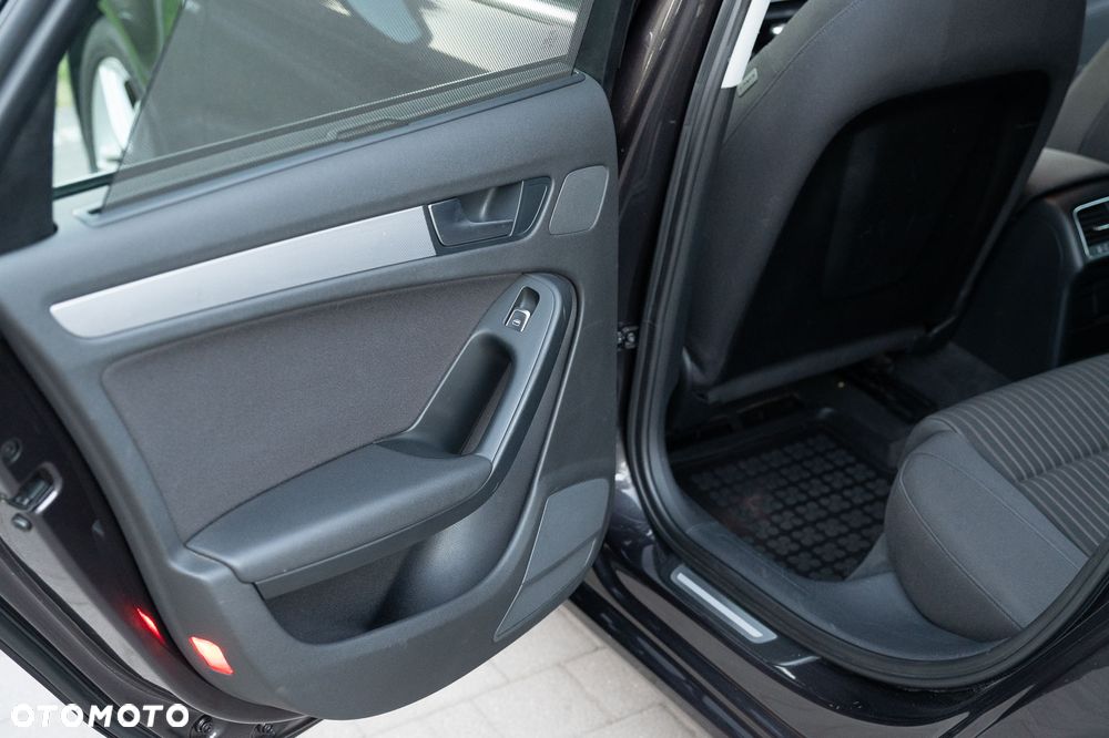 Audi A4 Avant 2.0 TDI 116g DPF Ambiente - 30