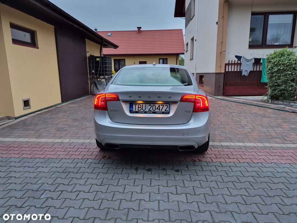 Volvo S60 T5 Powershift - 5