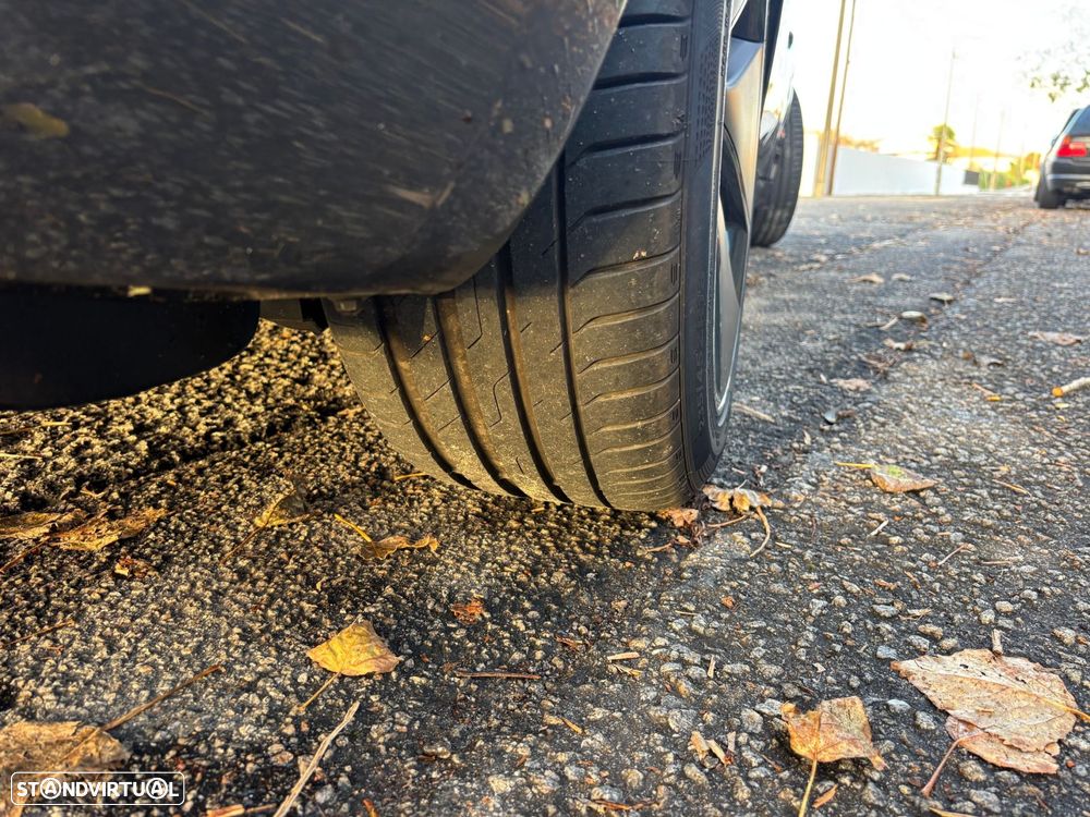 Tesla Model 3 Long Range Tração Traseira - 18