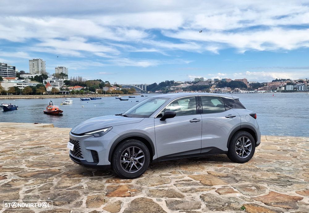 Lexus LBX Standard - 2