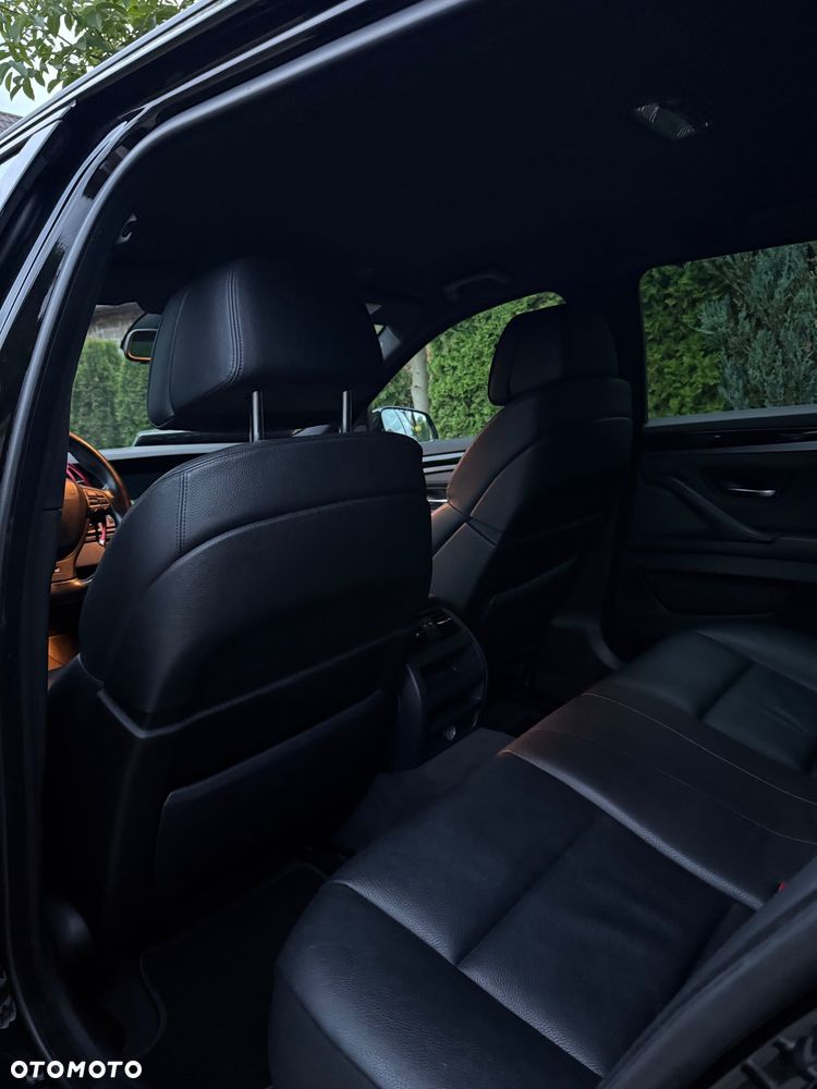 BMW Seria 5 535i xDrive - 27