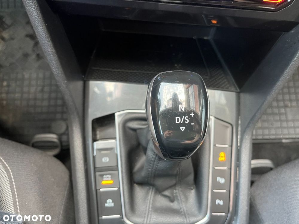 Volkswagen Tiguan 2.0 TDI SCR DSG ACTIVE - 19