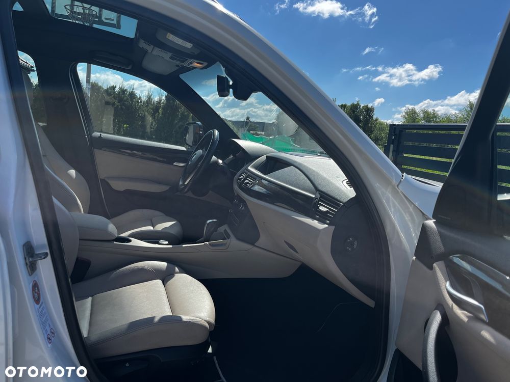 BMW X1 xDrive20d - 1