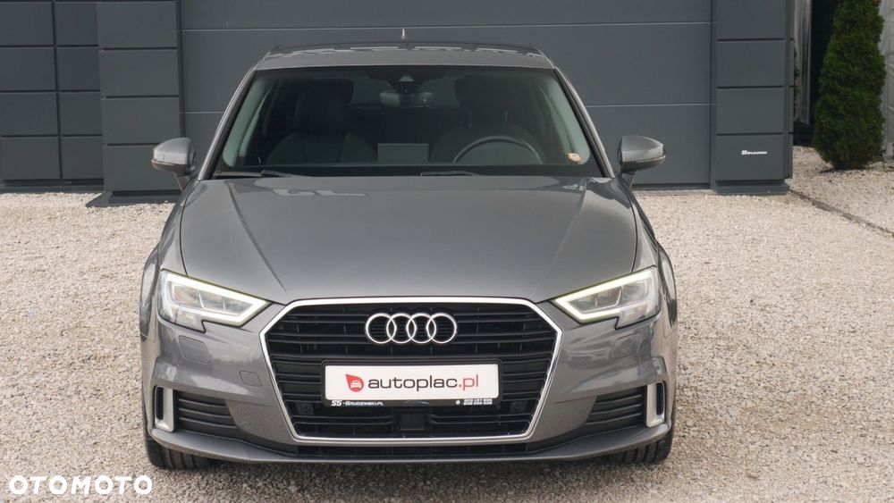 Audi A3 Sportback - 3