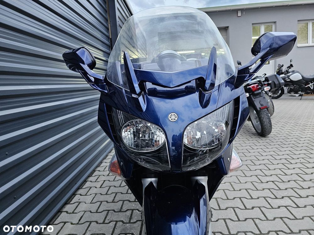 Yamaha FJR - 23