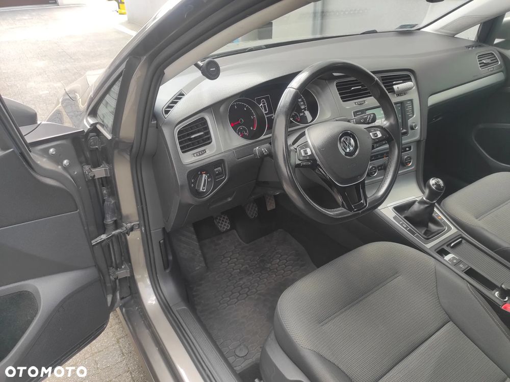 Volkswagen Golf 1.6 TDI BMT Comfortline - 13