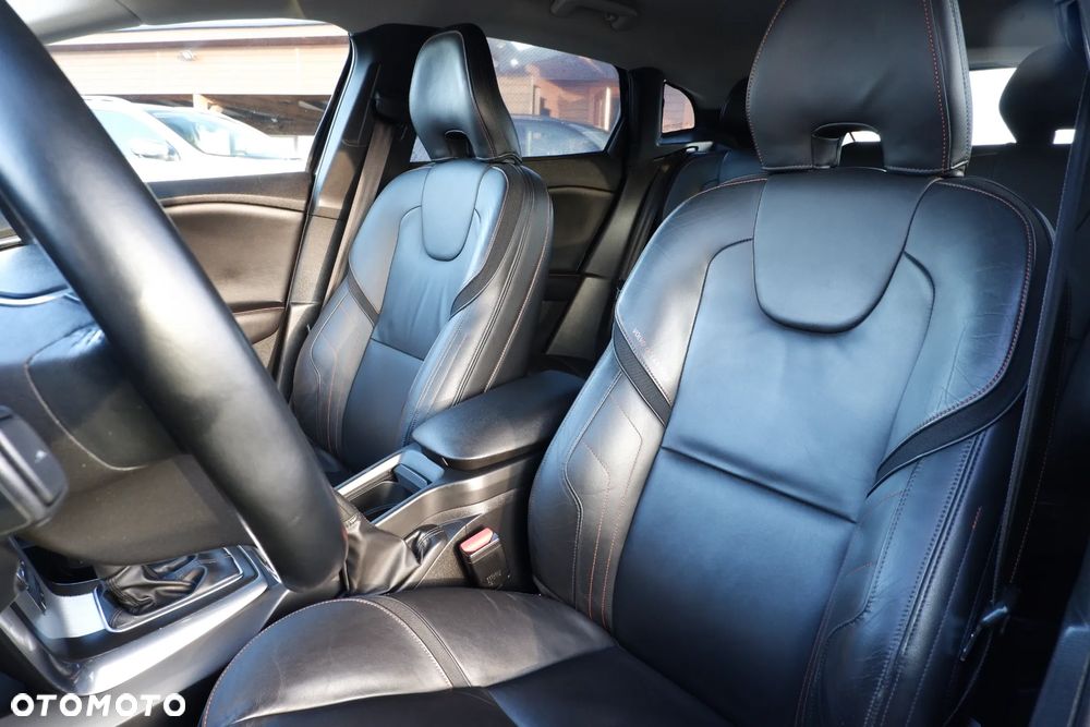 Volvo V40 D2 Powershift Ocean Race - 28