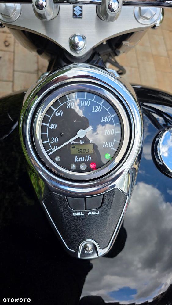 Suzuki Intruder - 20