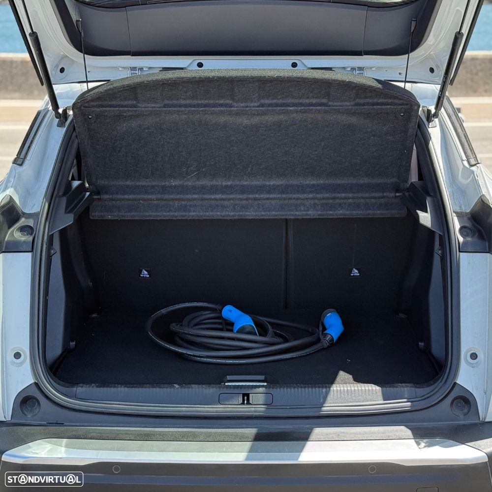 Peugeot e-2008 Allure Pack - 20